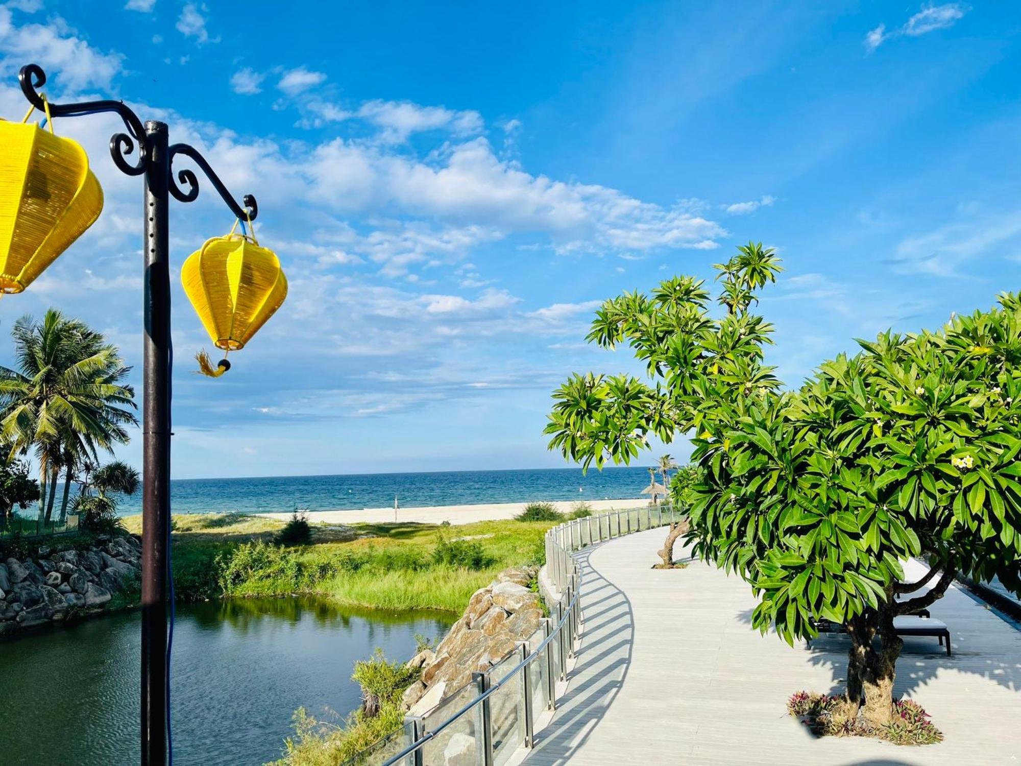 Diamond Beach Villa Дананг Экстерьер фото