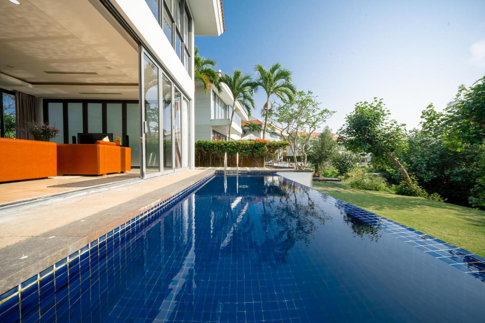 Diamond Beach Villa Дананг Экстерьер фото