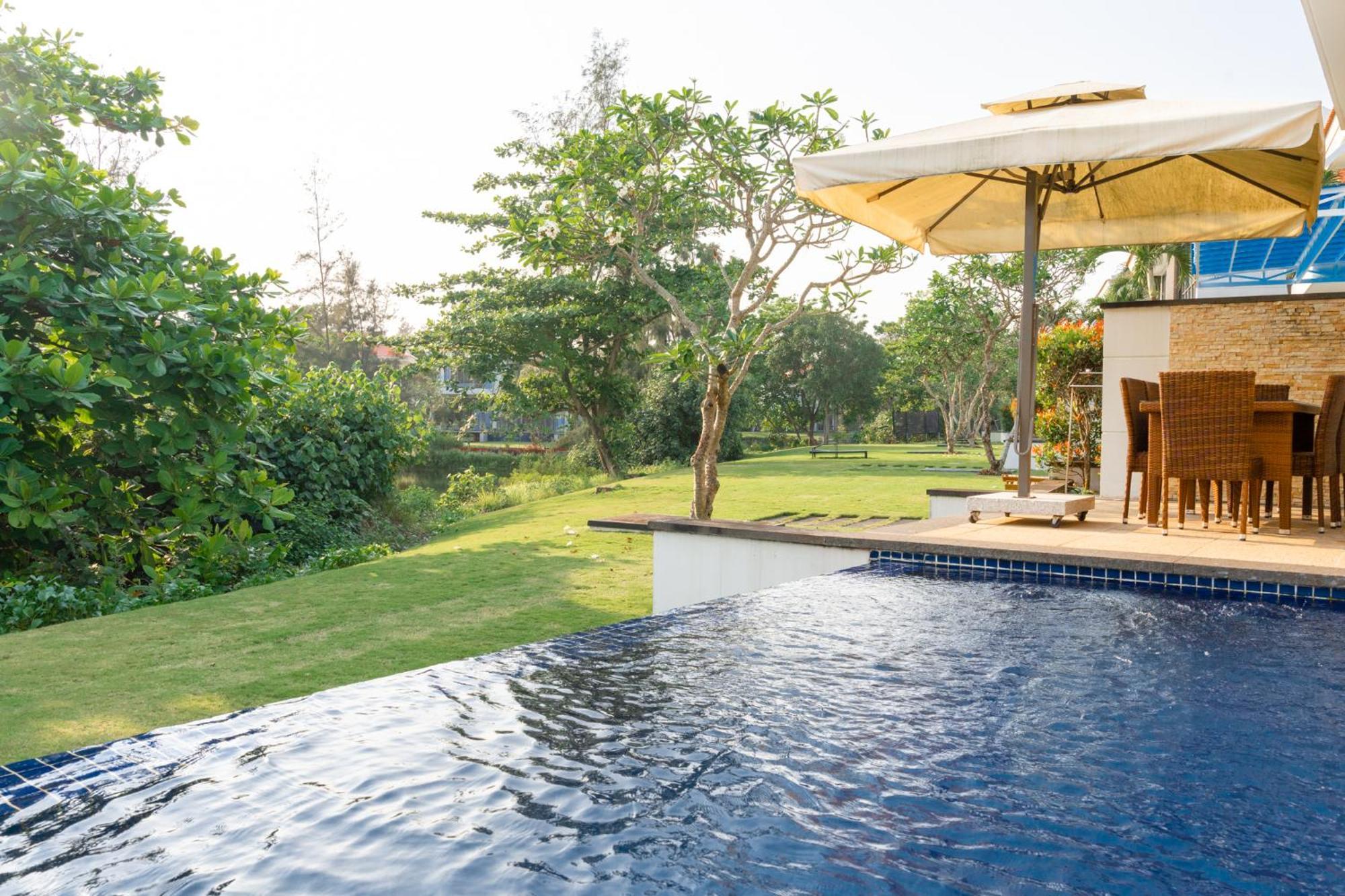 Diamond Beach Villa Дананг Экстерьер фото